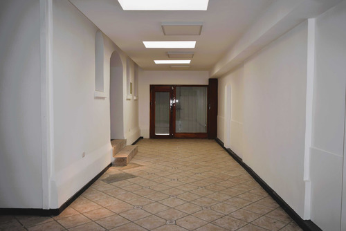 Arriendo Casa Comercial; Miguel Claro-bilbao (93747)
