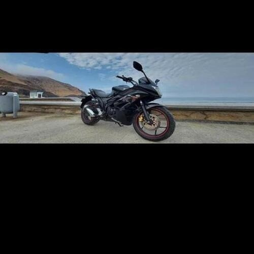 Imagen 2 de 7 de Suzuki Gixxer Sf