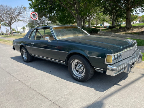 General Motors Caprice 2 Ptas. 1977, V8, 360, Automático