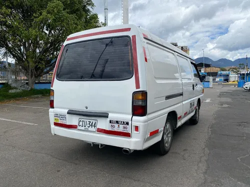 Mitsubishi L300 2.0 Panel