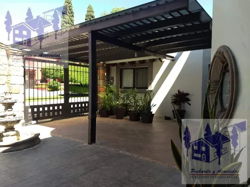 Casa En Venta En Lomas De Azingo, Cuernavaca Morelos.