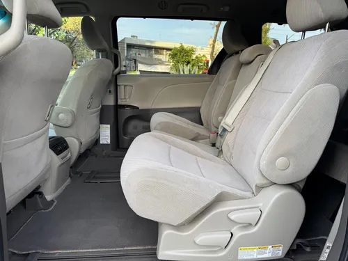 Toyota Sienna 3.5 Xle At