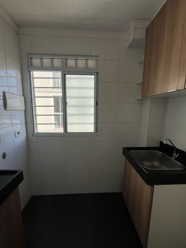 Lindo Apartamento Próximo Ao Centro, Com Comércio E Posto De Combustível Al Redor