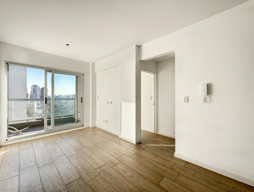 Increíble 2 Ambientes En Piso Alto Con Amenities - Parque Patricios