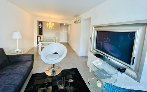 Imagen 4 de 19 de Punta Del Este, 2 Dormitorios Con Amplia Terraza Y Servicios.- Ref: 54484