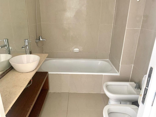 Imagen 12 de 19 de Venta Departamento Con Balcón-piscina- Impecable!!