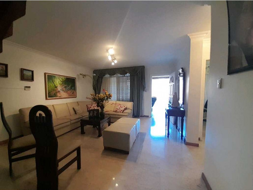 Vendo Casa 350m2 El Marqués 6479