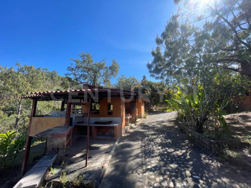 ¡oportunidad De Inversión! Villa En Venta A 3.5 Km Del Jardín Botánico