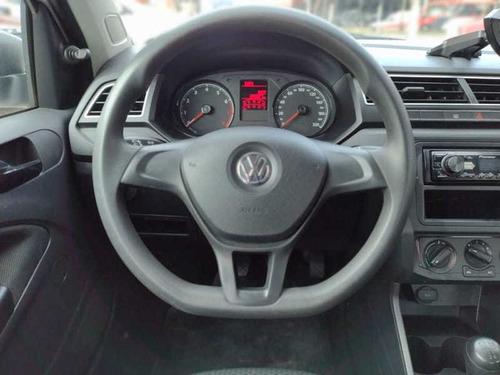 Imagem 6 de 12 de Volkswagen Voyage Mc4