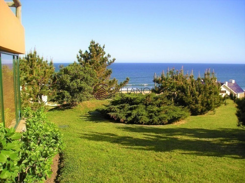 Imagen 1 de 13 de Excepcional Casa Con Vista Al Mar En El Chorro - Manantiales El Chorro