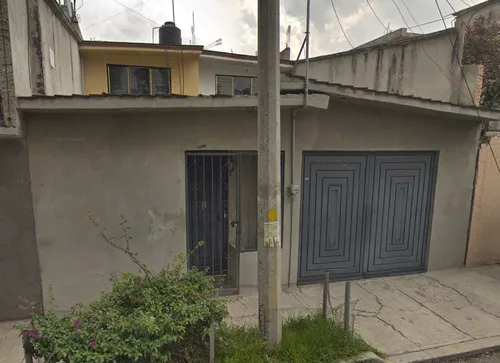 Casa En Venta De Recuperacion Bancaria, Gral. Francisco Villa, Ecatepec De Morelos. Sh05