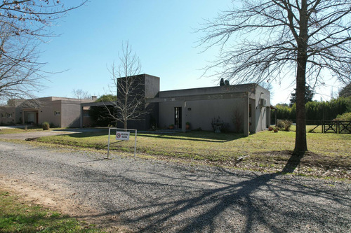 Casa En B° Privado San Joaquin