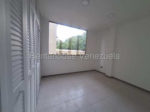 En Venta Apartamento En El Paraiso. Cod Flex: 25-22717