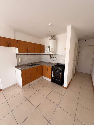 Se Vende Excelente Dpto De Un Dormitorio Y Dos Baños Estilo Duplex!!!!