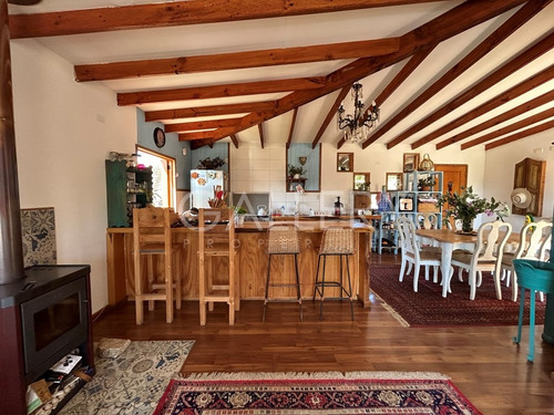 Dos Casas En Amplio Terreno. Maitencillo Sur, Runge