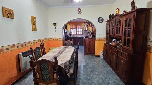 Casa 4 Ambientes Con Quincho Parrilla Y Jardin