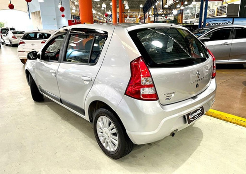 Imagem 4 de 15 de Renault Sandero 1.6 Privilege 8v 2012 Sem Entrada