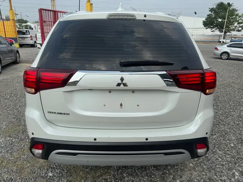 Mitsubishi Outlander 2.4 Es Cvt