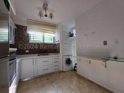 Hermoso Y Acogedor Apartamento En Venta, Ubicado En Una Zona Céntrica De Cabudare,  Cod 2 - 4 - 24202 Mehilyn Perez