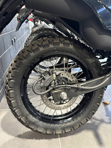 Imagen 11 de 23 de Kawasaki Klr 650 Abs 2023 Bbva Tomamos Permuta