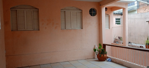 Casa Terrea De Esquina Com Salão Comercial Otima Localização