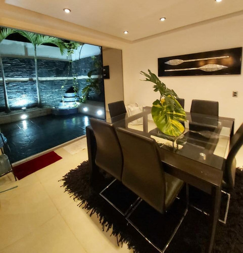 Imagen 3 de 12 de Townhouse En Res. Bonaventure Home Cod. Indith-175