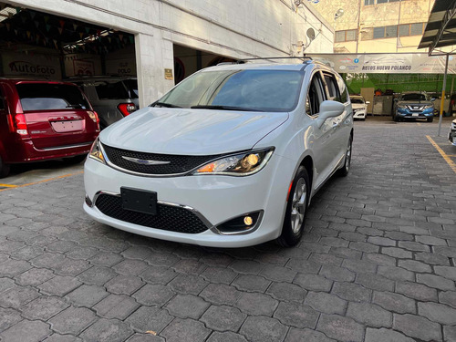 Imagen 2 de 15 de Chrysler Pacifica 3.7 3.6 2020