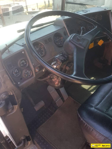 Mack Rd690s