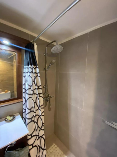 Venta Apartamento 2 Dormitorios, Piso Alto Hermosa Vista. Zona Centro