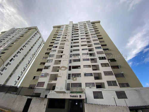 Apartamento En Venta Guaicay Mls #24-321, Caracas Rc 002