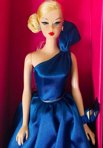 Barbie Sapphire Sophisticate Madrid Fashion Doll Convention (Usado)