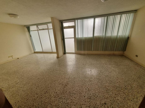 Oficina En Renta En Colonia San Miguel Apinahuizco, Toluca, Estado De México