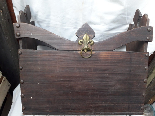 Lindo Y Antiguo Revistero Rústico De Madera
