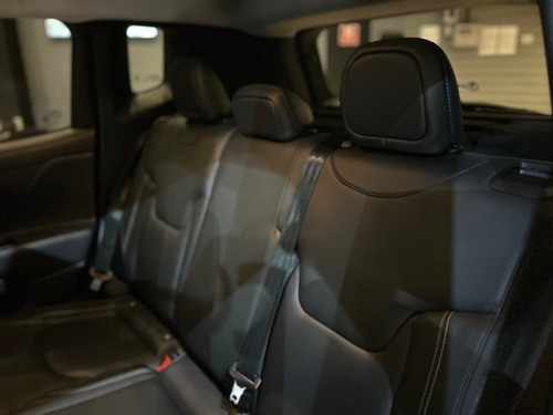 Jeep Renegade 1.8 16V FLEX LONGITUDE 4P AUTOMÁTICO
