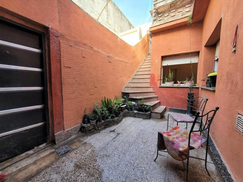 Casa Chalet En Venta En Parque Patricios, Capital Federal, Buenos Aires