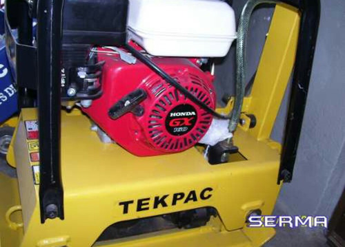 Vibrocompactadora Marca Tekpac 145 Motor Honda 