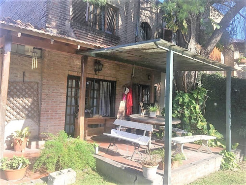 Imagen 14 de 14 de Venta Excelente Casa 5 Ambientes Piscina Parque Cochera Doble Ituzaingo Centro