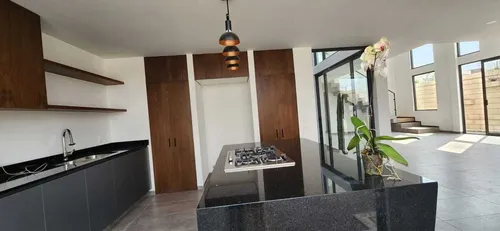 Casa En Venta En Mallorca Residencial, Doble Altura, Amplios Espacios, Lujo !