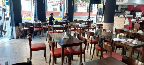 Bar Cafeteria-shows Musica Los  Fines De Semana  