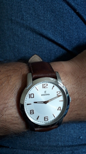 Relógio Festina Social Modelo Slim Pulseira Couro