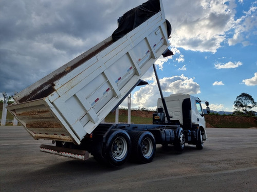 Imagem 6 de 15 de Volvo Bitruck Vm 270 8x2 Ano 2013/2014 Caçamba Basculante