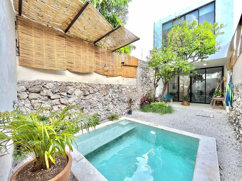 Centro A 2 Cuadras Del Paseo Montejo Hermosa Casa Amueblada (avc-2052)