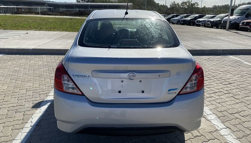 Nissan Versa Sense 1.6 2018