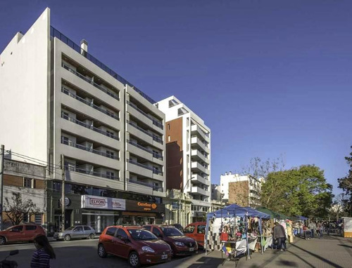 Alta Córdoba - Se Recibe Vehiculo - Terraza Con Pileta