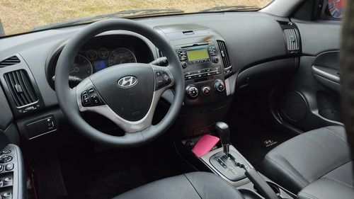 Imagem 7 de 8 de Hyundai I30 2011 2.0 Gls Aut. 5p