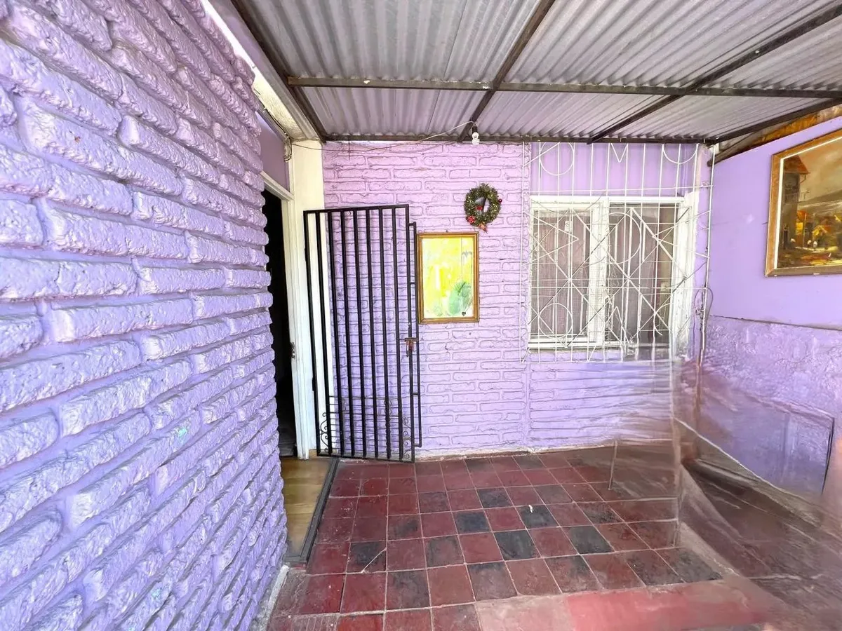 Imagen 2 de 18 de Acogedora Casa En Venta En Macul