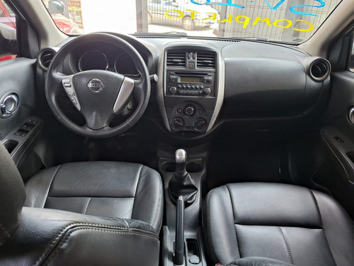 Nissan Versa 1.6 16v Sv 4p