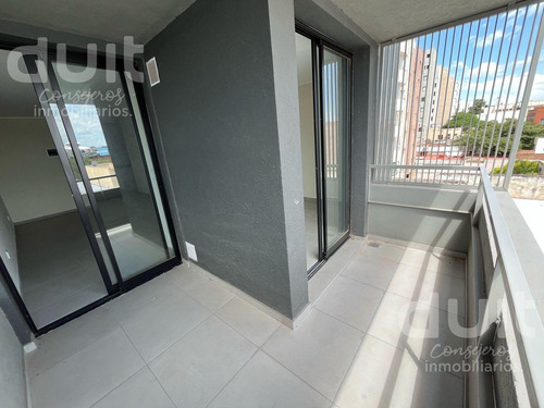 Venta En Nueva Córdoba - Planta Baja De 66 Metros Propios Y Patio Exclusivo
