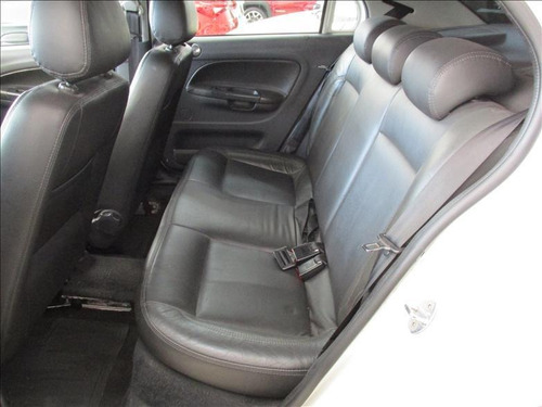 Volkswagen Voyage 1.0 Mi Comfortline 8v