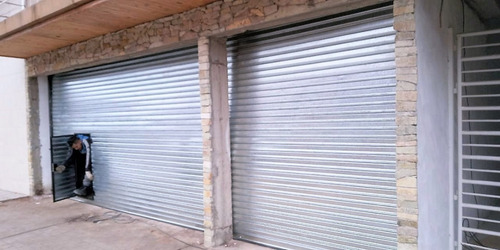 Venta En Block. Local A Estrenar + 10 Deptos De 2 Y 3 Amb + 4 Cocheras. Ideal Inversor.